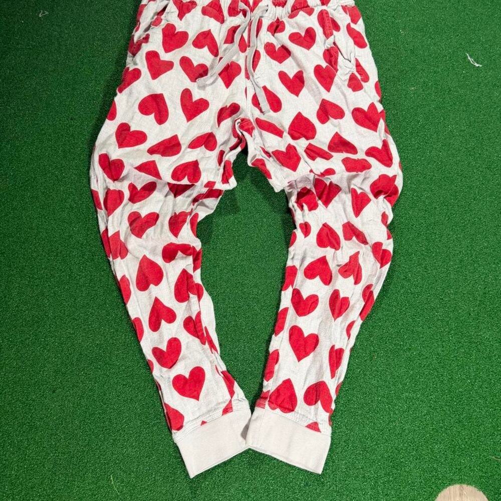 Old navy whitered heart print